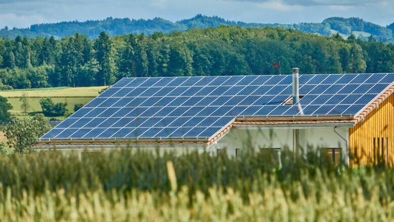 Explorando o Potencial das Células Solares: Bernardo Radefeld Meirelles fala sobre a Revolução Solar