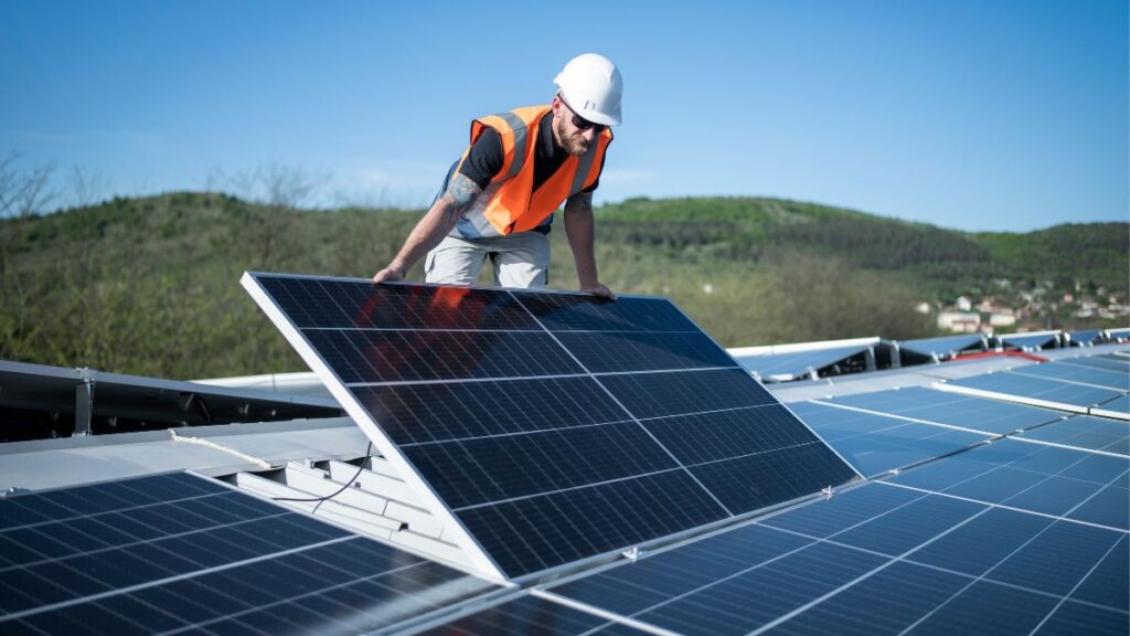 Energia Solar Fotovoltaica Descubra os Segredos de Projeto e Instalação com Thiago H. A. Raimundo